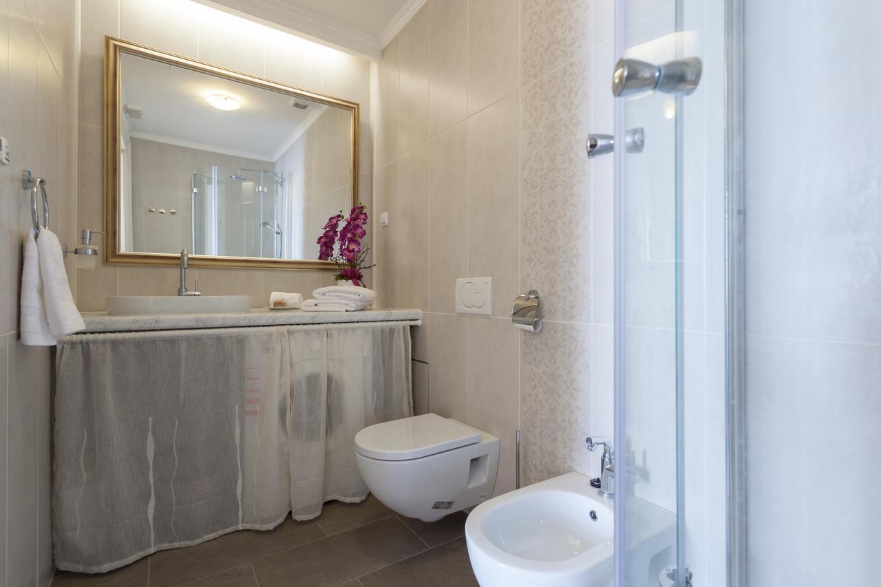 Luxury Beachfront Apartment Banje Дубровник Екстер'єр фото