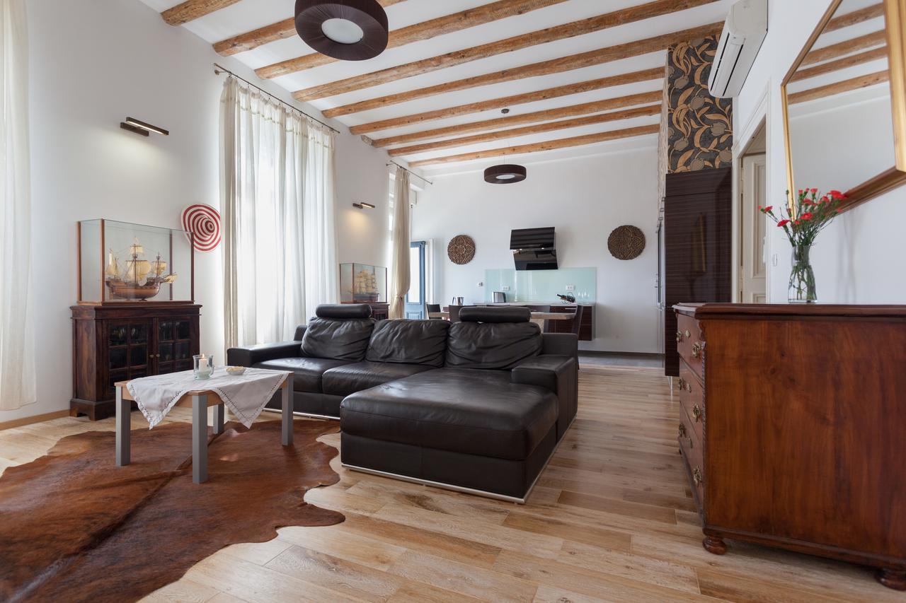 Luxury Beachfront Apartment Banje Дубровник Екстер'єр фото